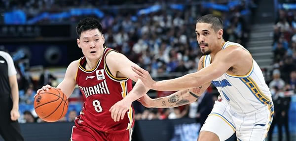 新王诞生:逆风翻盘，强势夺冠！广厦男篮缔造CBA新神话！